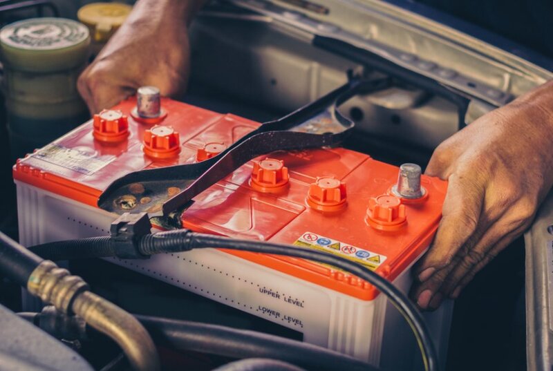 باتری EFB چیست؟ آیا بهترین گزینه برای خودروهای مدرن است؟